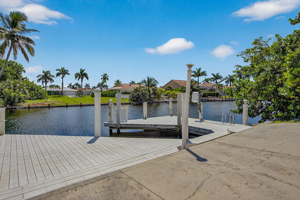 859 Wintergreen Court Marco Island FL 34145
