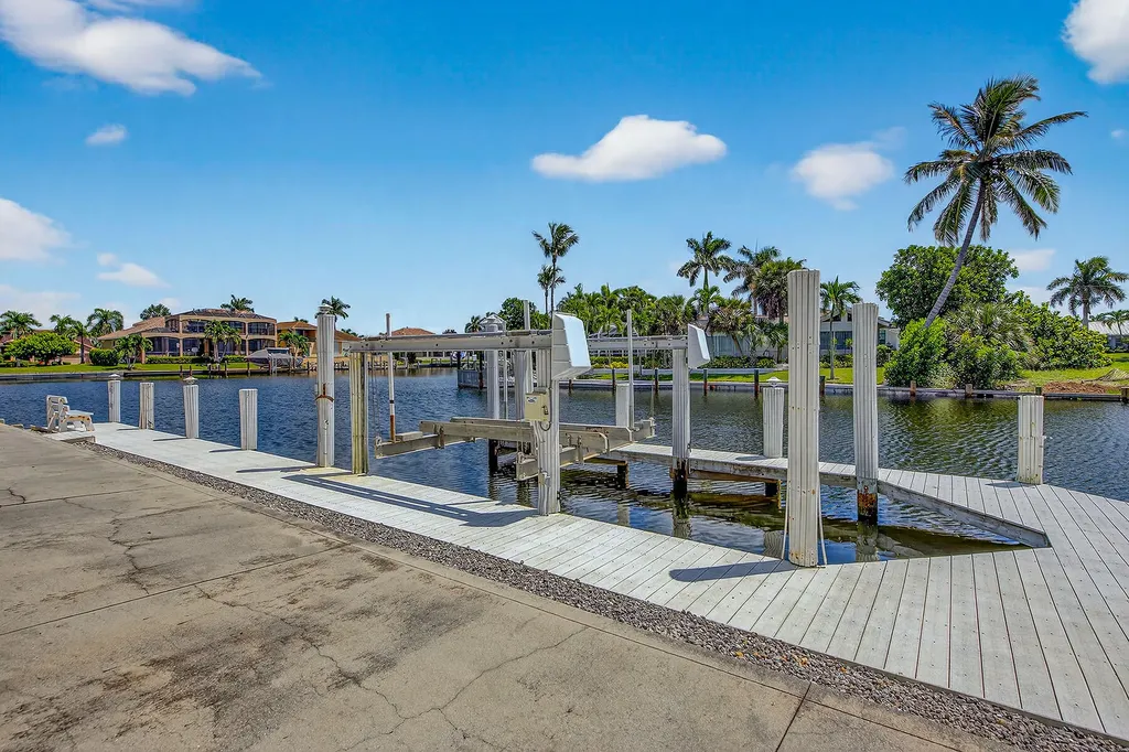 859 Wintergreen Court Marco Island FL 34145