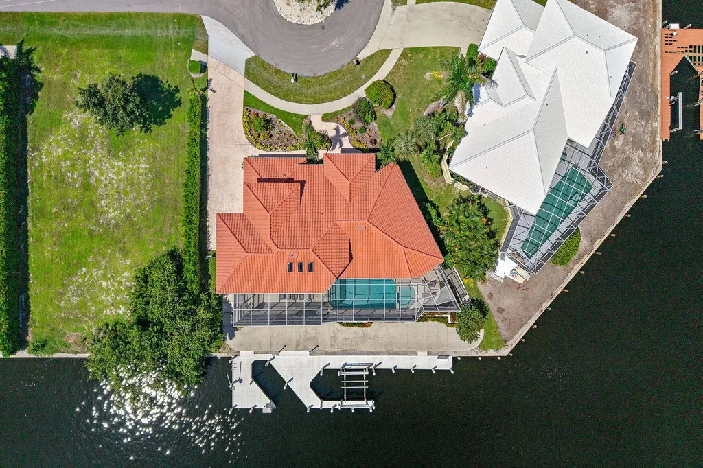 859 Wintergreen Court Marco Island FL 34145