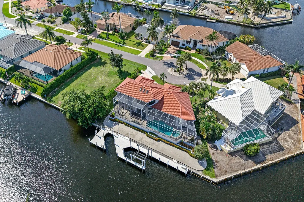 859 Wintergreen Court Marco Island FL 34145