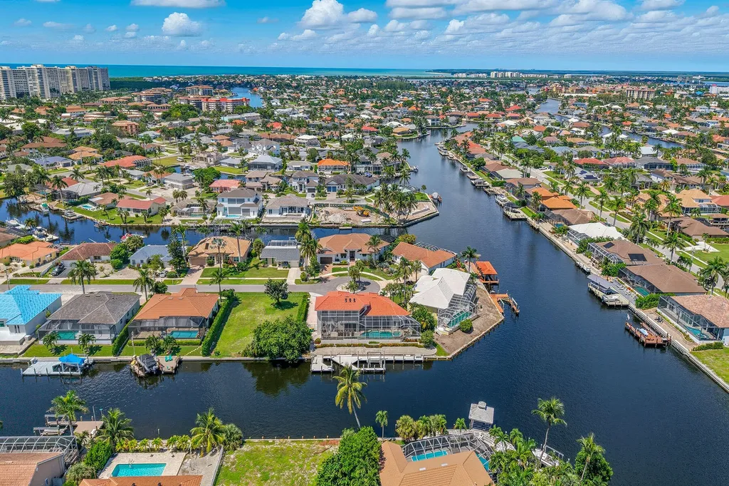 859 Wintergreen Court Marco Island FL 34145