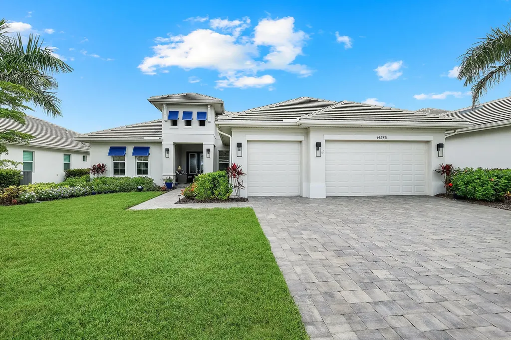 14386 Laguna Springs Lane Naples FL 34114
