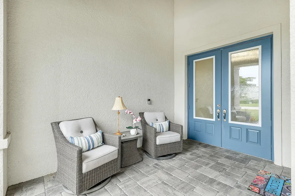 14386 Laguna Springs Lane Naples FL 34114