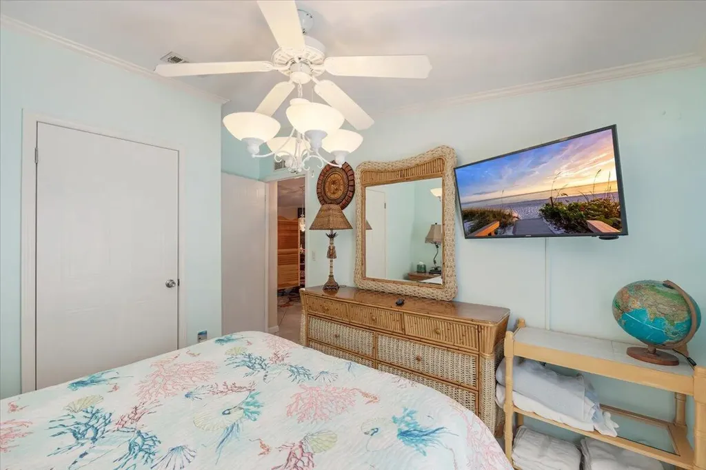 32 Sonderhen Drive Naples FL 34114