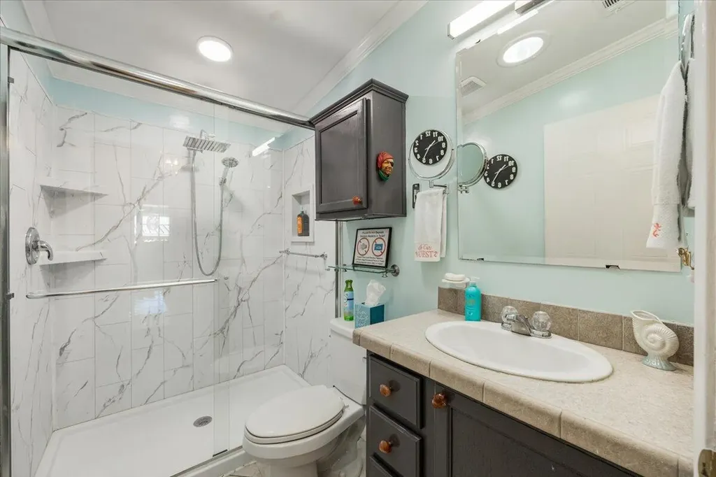 32 Sonderhen Drive Naples FL 34114