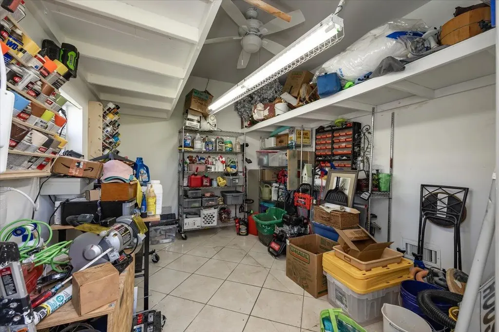 32 Sonderhen Drive Naples FL 34114