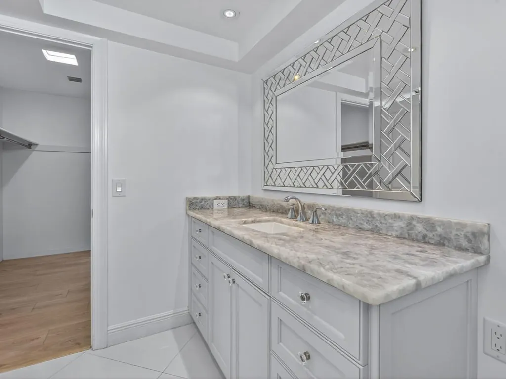 1302 Chesapeake Avenue Naples FL 34102