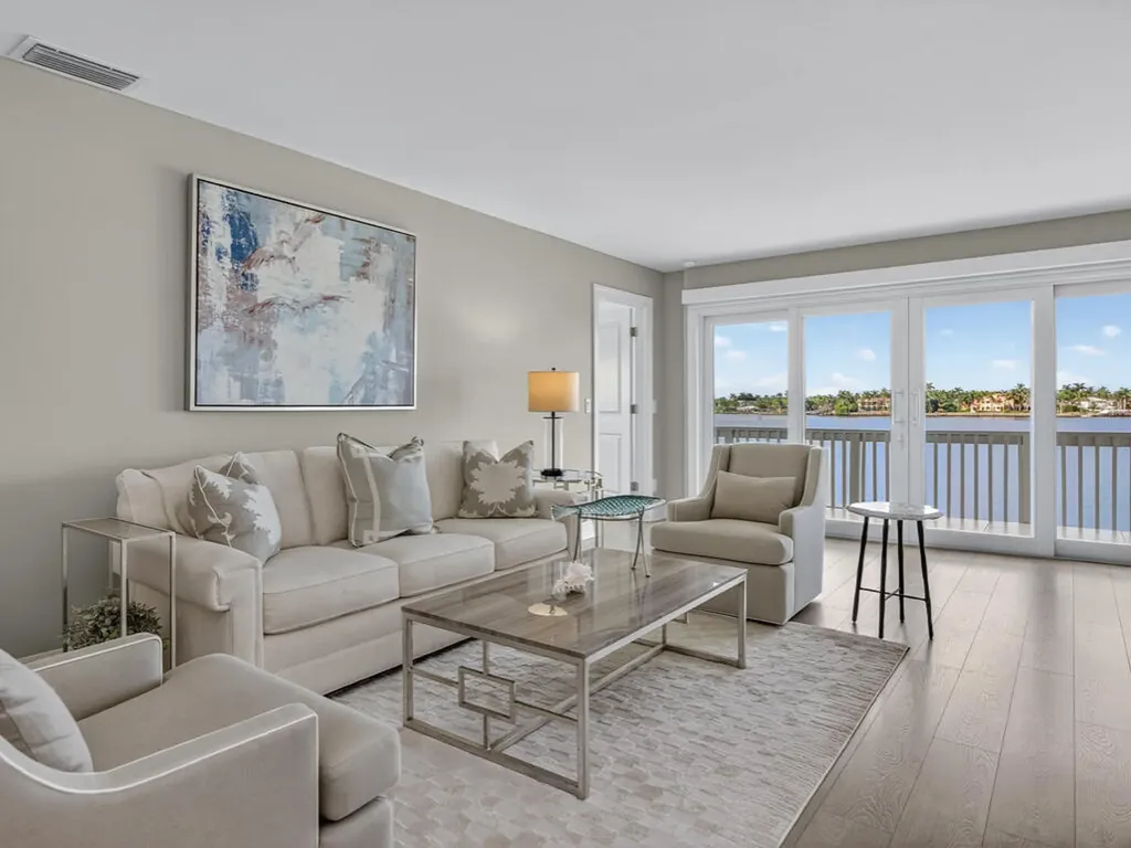 1302 Chesapeake Avenue Naples FL 34102