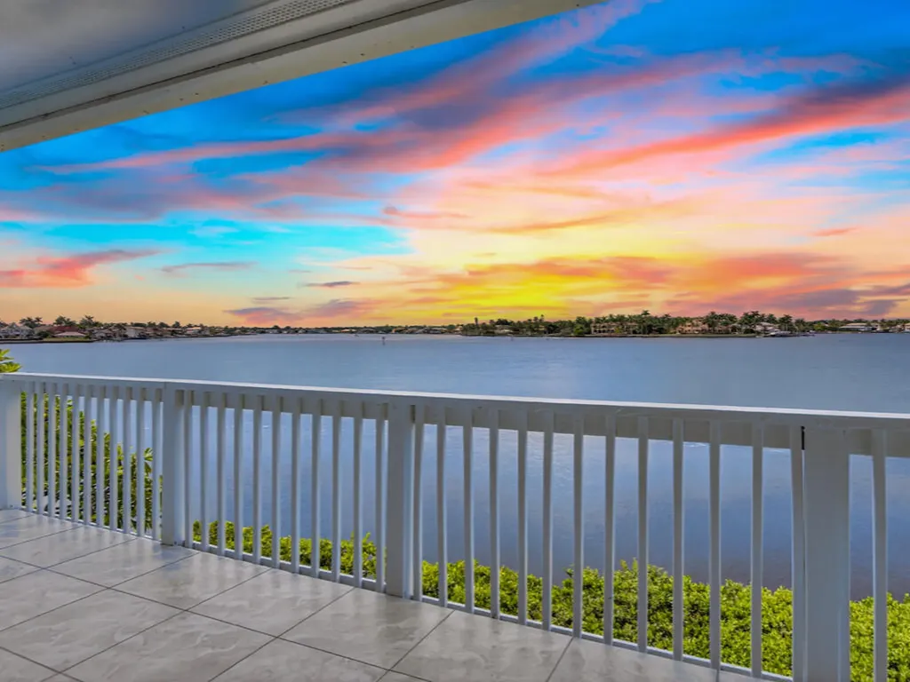 1302 Chesapeake Avenue Naples FL 34102