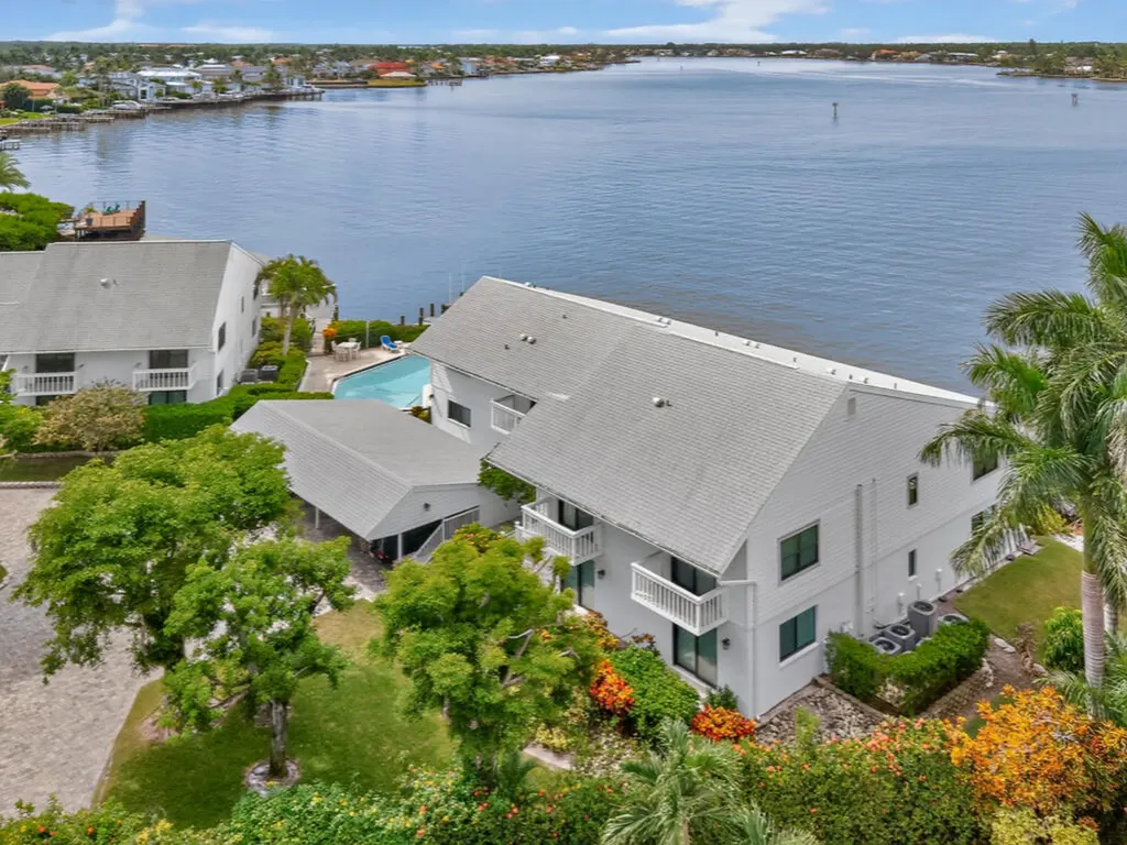 1302 Chesapeake Avenue Naples FL 34102