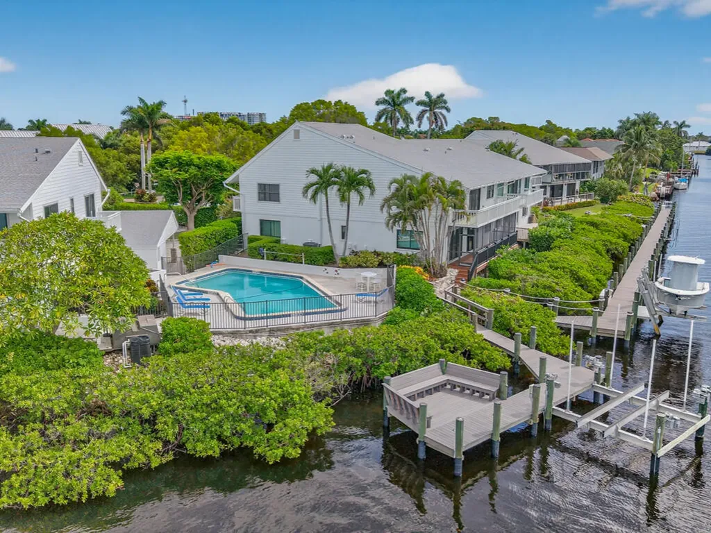 1302 Chesapeake Avenue Naples FL 34102