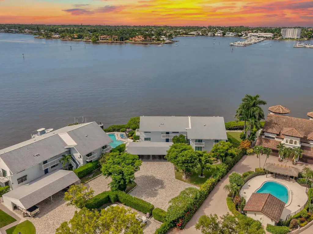 1302 Chesapeake Avenue Naples FL 34102