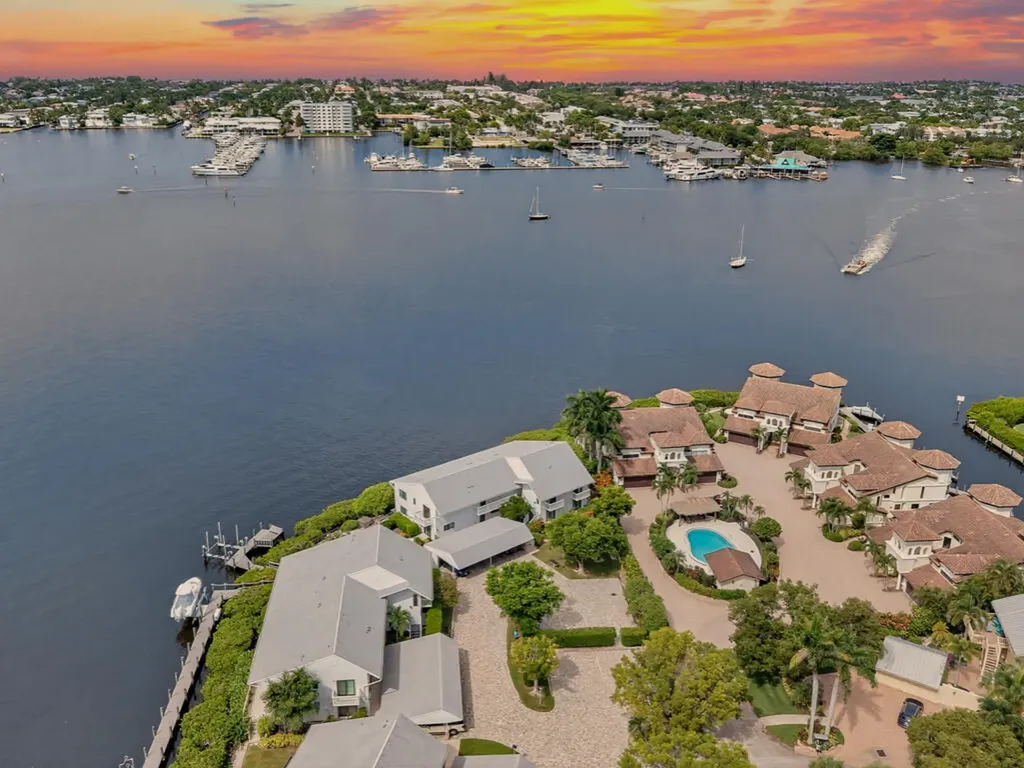 1302 Chesapeake Avenue Naples FL 34102