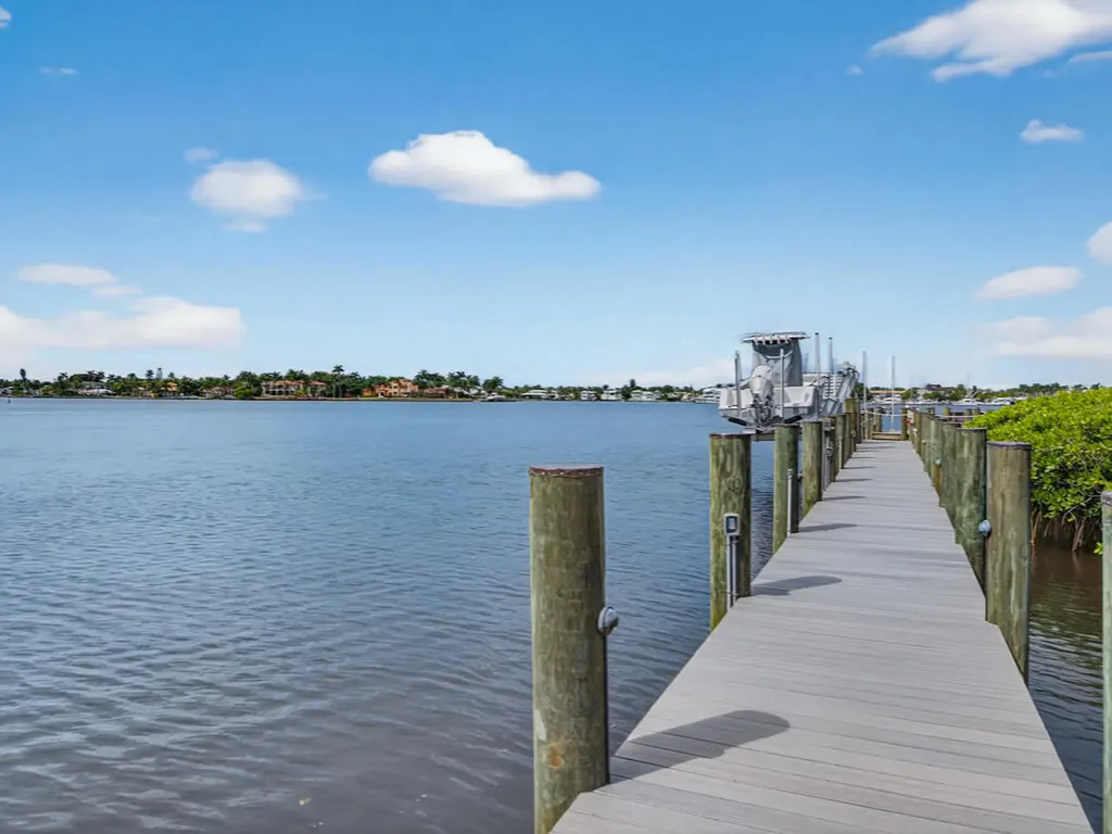 1302 Chesapeake Avenue Naples FL 34102