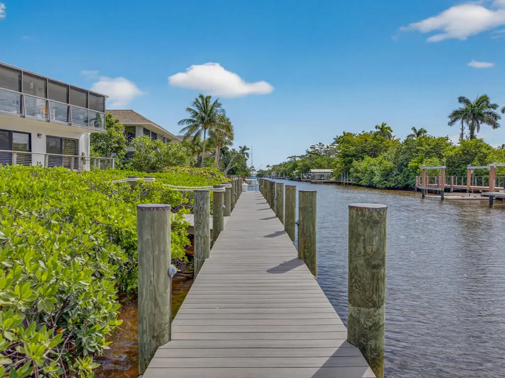 1302 Chesapeake Avenue Naples FL 34102