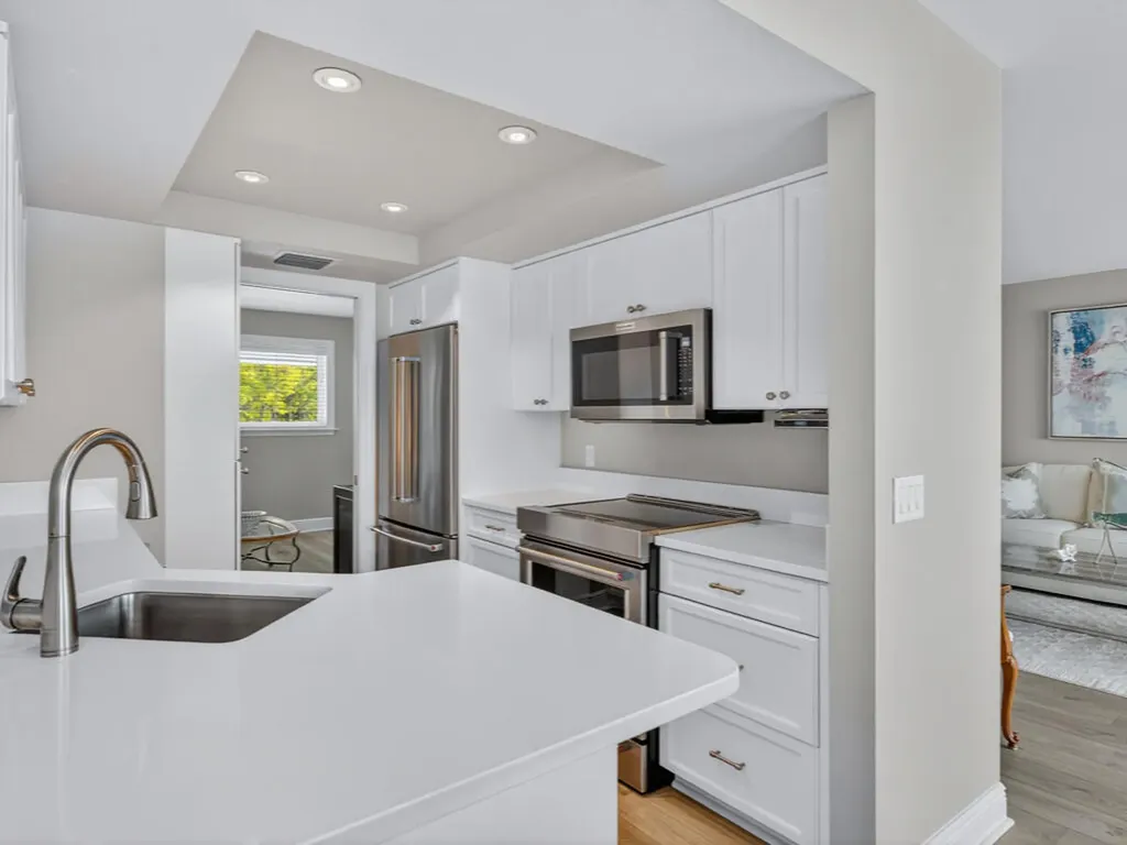 1302 Chesapeake Avenue Naples FL 34102