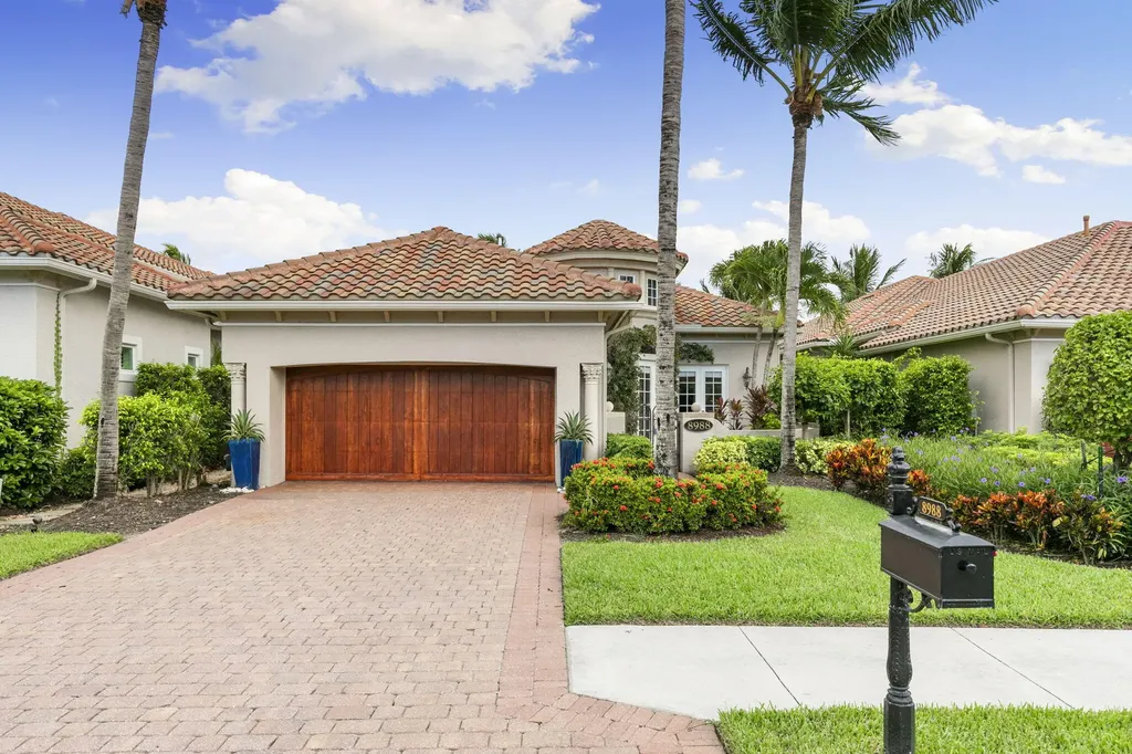 8988 Cherry Oaks Trail Naples FL 34114