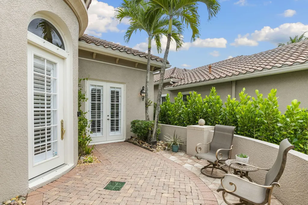 9024 Cherry Oaks Trail Naples FL 34114