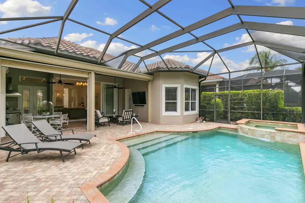 9024 Cherry Oaks Trail Naples FL 34114