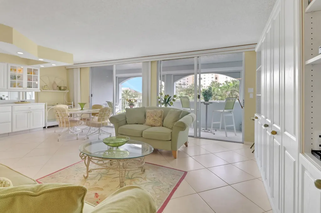 291 S Collier Marco Island FL 34145