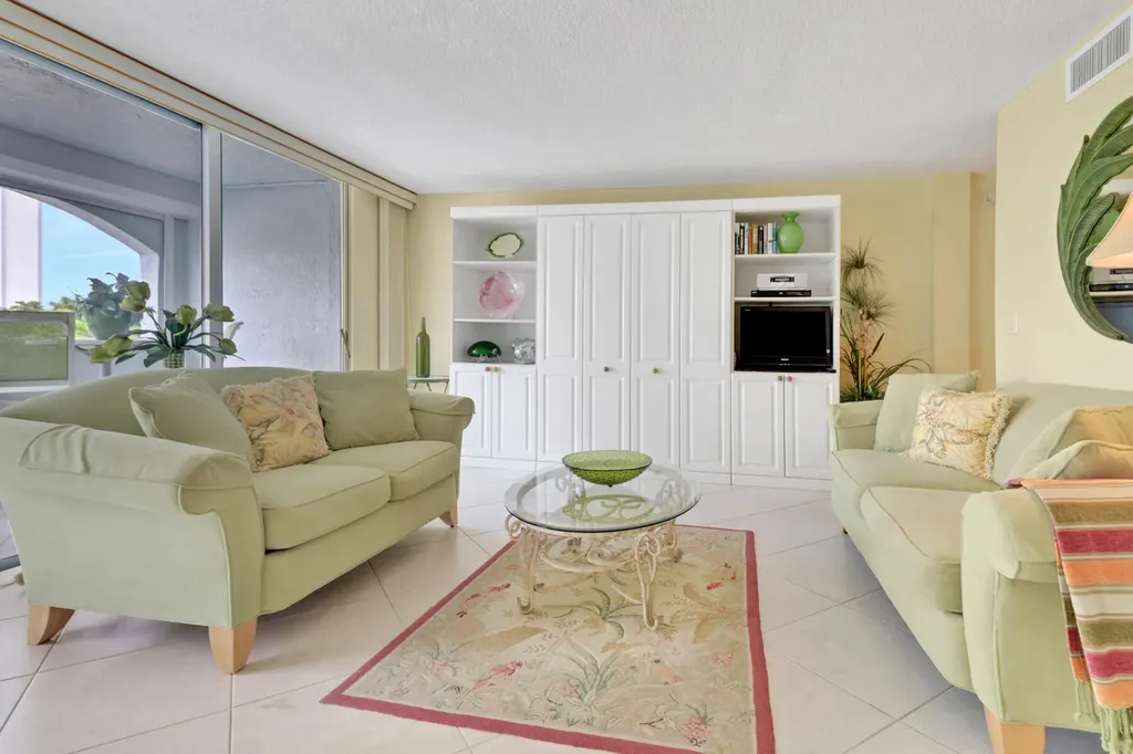 291 S Collier Marco Island FL 34145