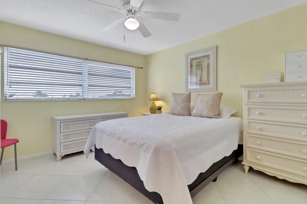 291 S Collier Marco Island FL 34145