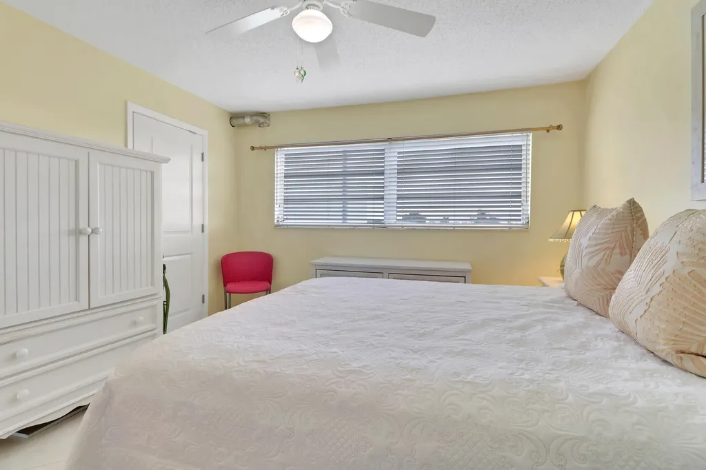 291 S Collier Marco Island FL 34145