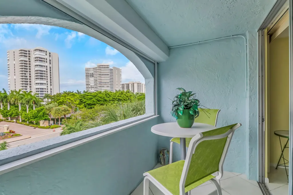 291 S Collier Marco Island FL 34145