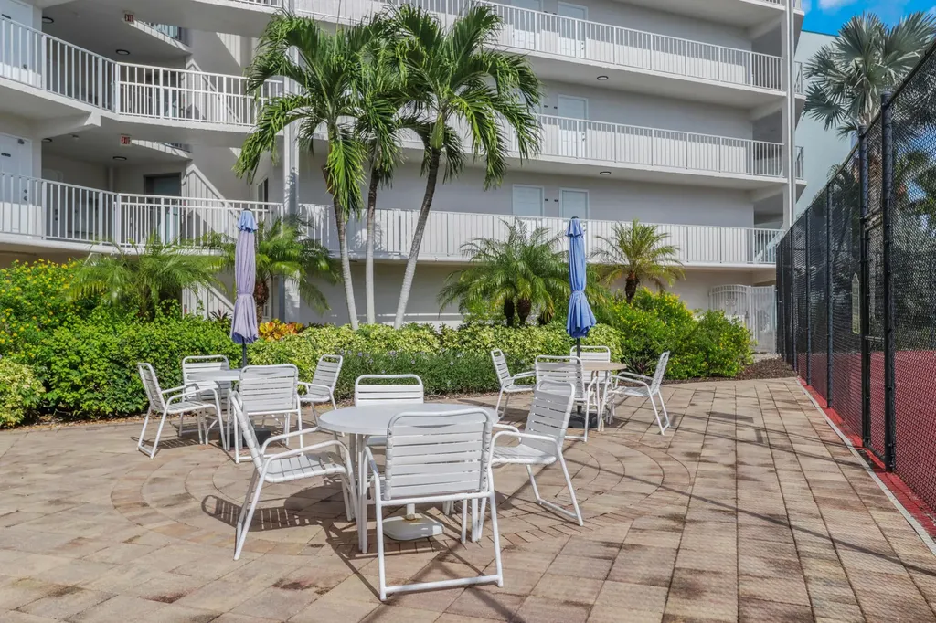 291 S Collier Marco Island FL 34145