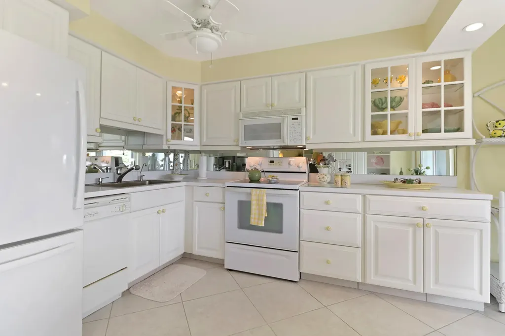 291 S Collier Marco Island FL 34145