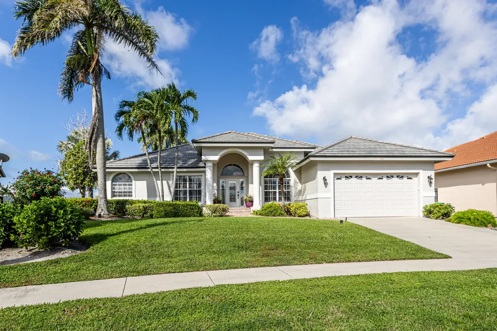 100 Bonita Court Marco Island FL 34145
