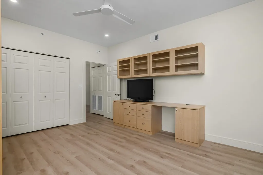 269 Vintage Bay Marco Island FL 34145