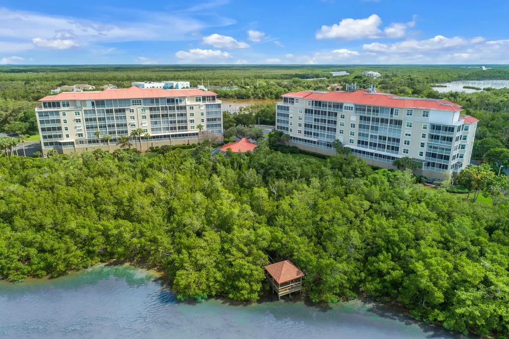 269 Vintage Bay Marco Island FL 34145