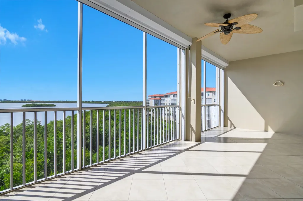 269 Vintage Bay Marco Island FL 34145