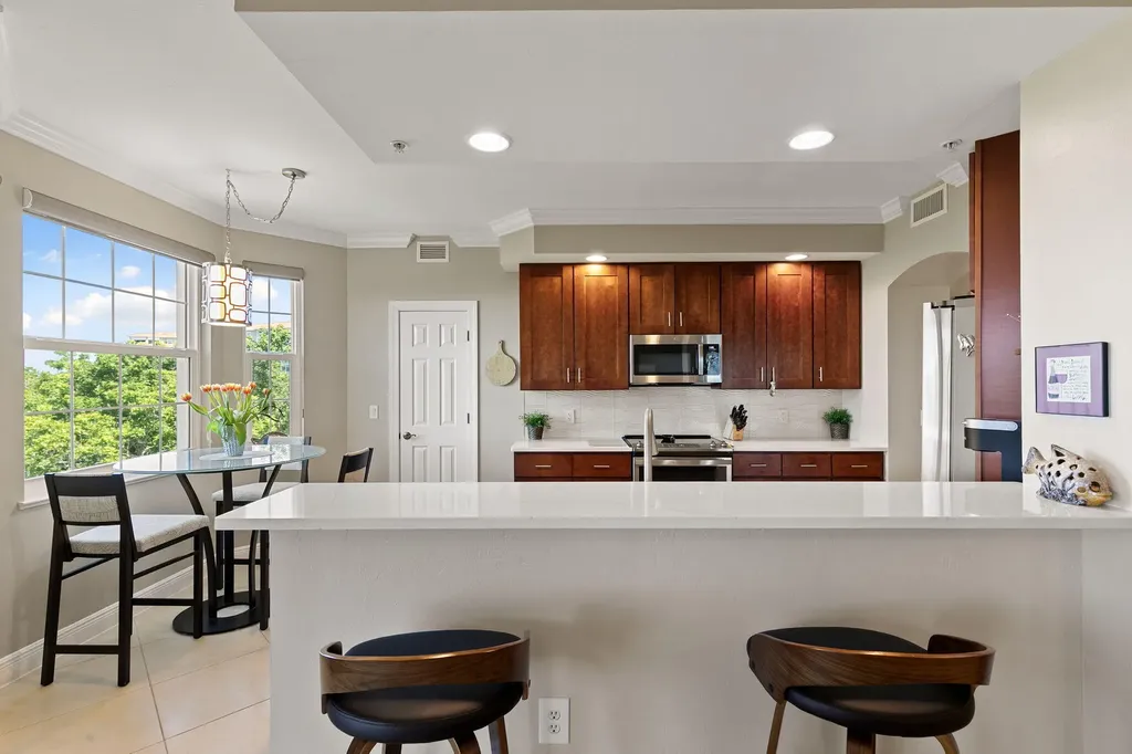 337 Vintage Bay Drive Marco Island FL 34145