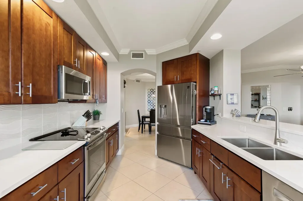 337 Vintage Bay Drive Marco Island FL 34145