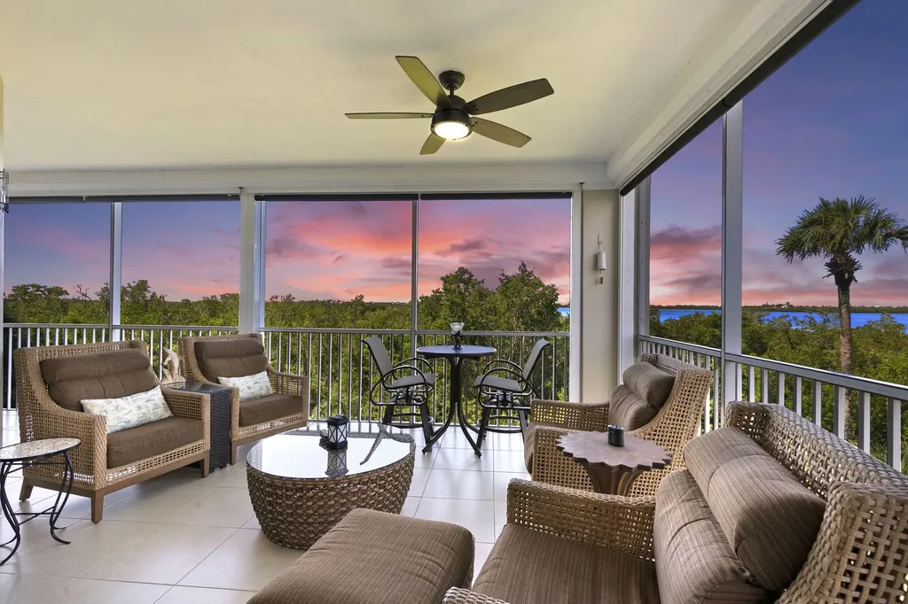 337 Vintage Bay Drive Marco Island FL 34145