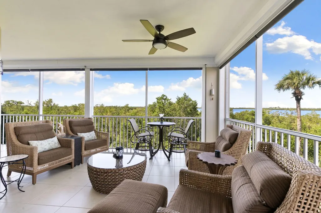 337 Vintage Bay Drive Marco Island FL 34145