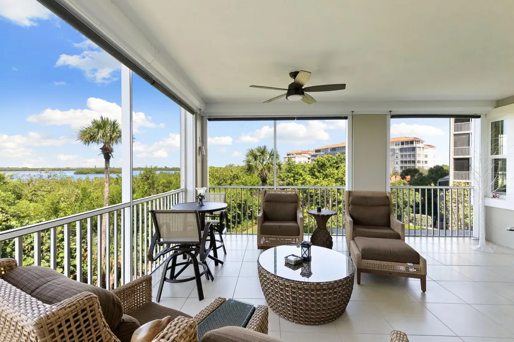 337 Vintage Bay Drive Marco Island FL 34145