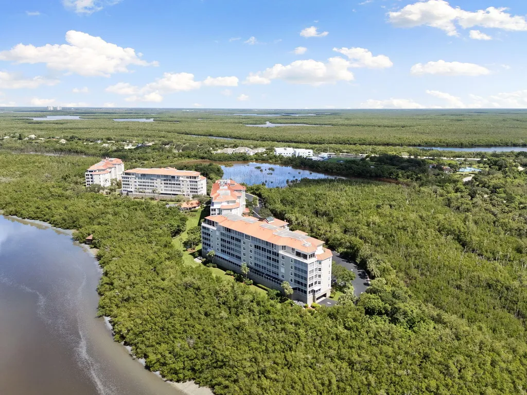 337 Vintage Bay Drive Marco Island FL 34145