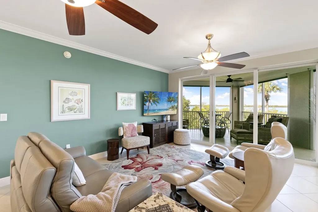 337 Vintage Bay Drive Marco Island FL 34145