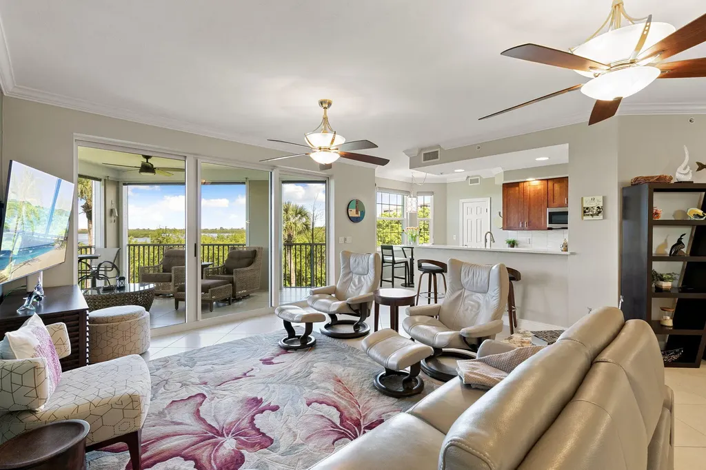 337 Vintage Bay Drive Marco Island FL 34145