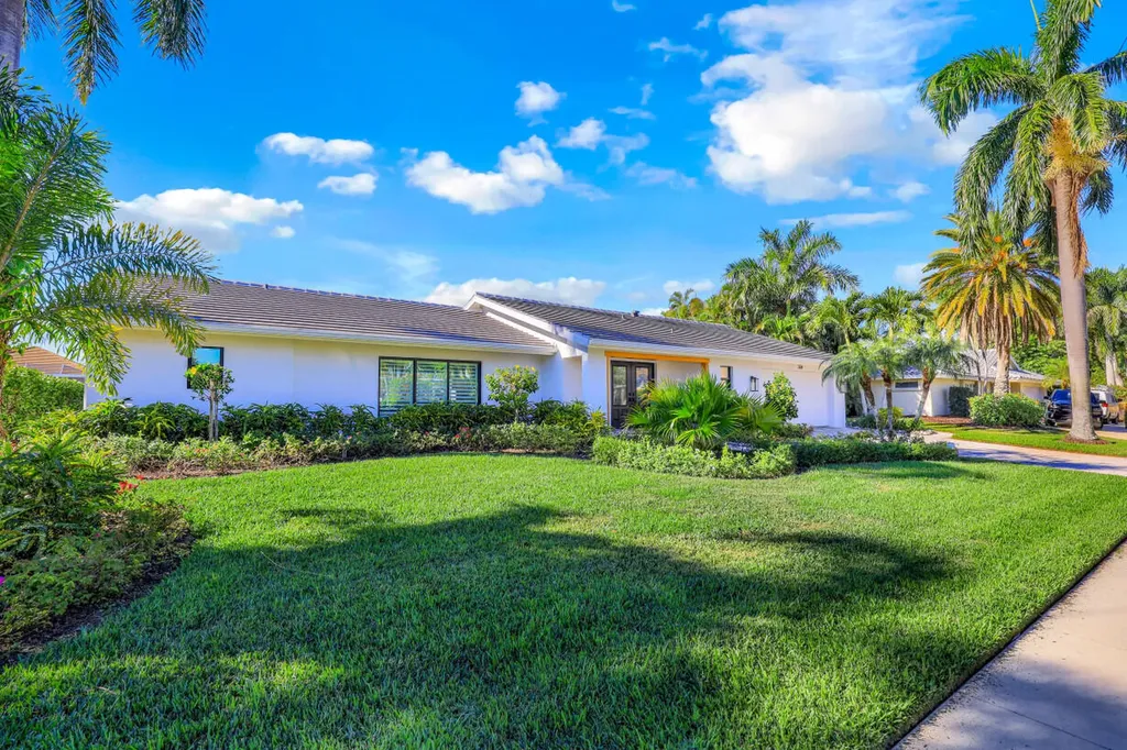 334 Polynesia Court Marco Island FL 34145