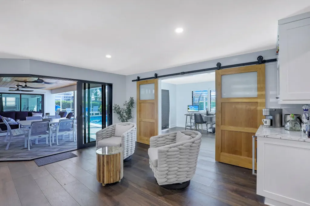 334 Polynesia Court Marco Island FL 34145