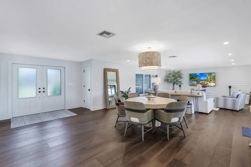 334 Polynesia Court Marco Island FL 34145