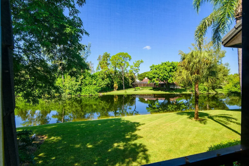 1561 Oyster Catcher Point Naples FL 34105