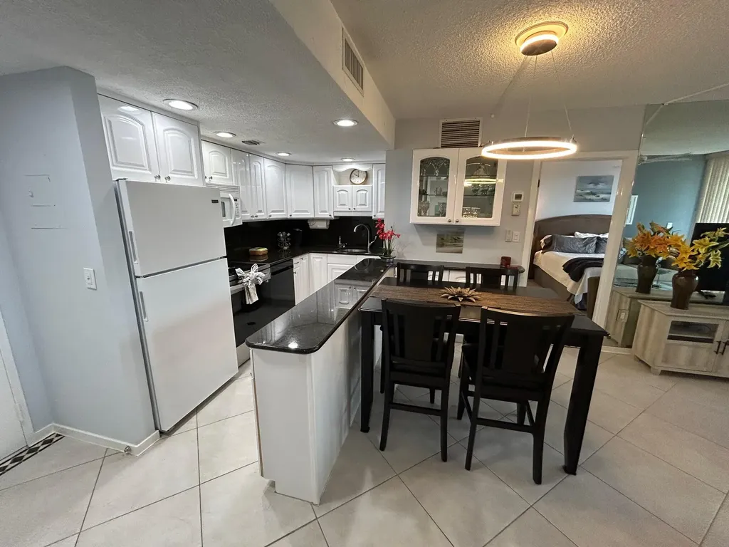 180 Seaview Court Marco Island FL 34145