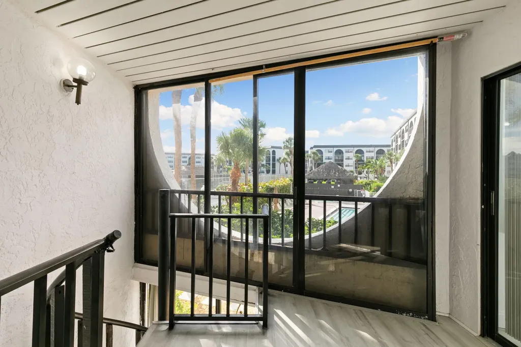 1031 Anglers Cove Marco Island FL 34145