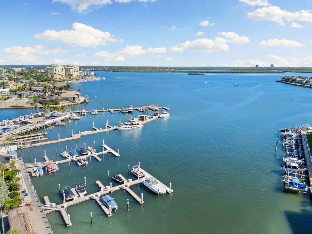 1031 Anglers Cove Marco Island FL 34145