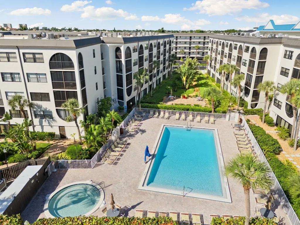 1031 Anglers Cove Marco Island FL 34145